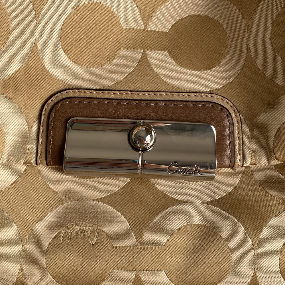 Never Worn Coach Purse with Adjustable Detachable Strap - Picture 2 of 13